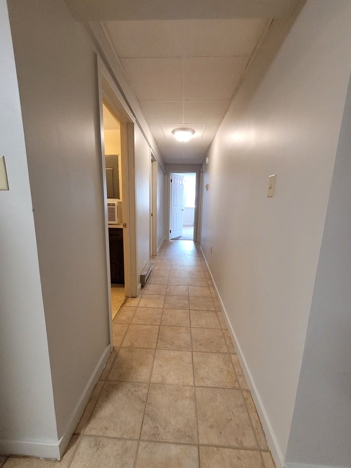 219 York Street #2F1 - Photo 5 of 10
