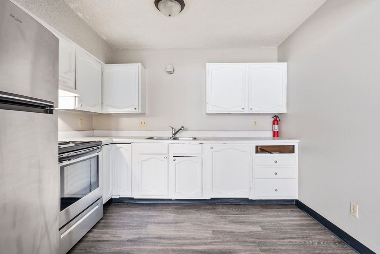 Leavitt Park Apartments - Photo 4 of 13