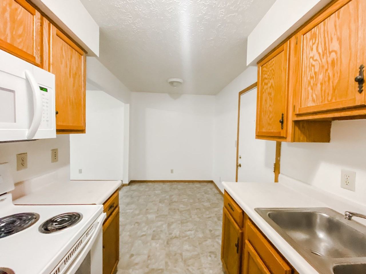 Southfork Apartments - Photo 7 of 27