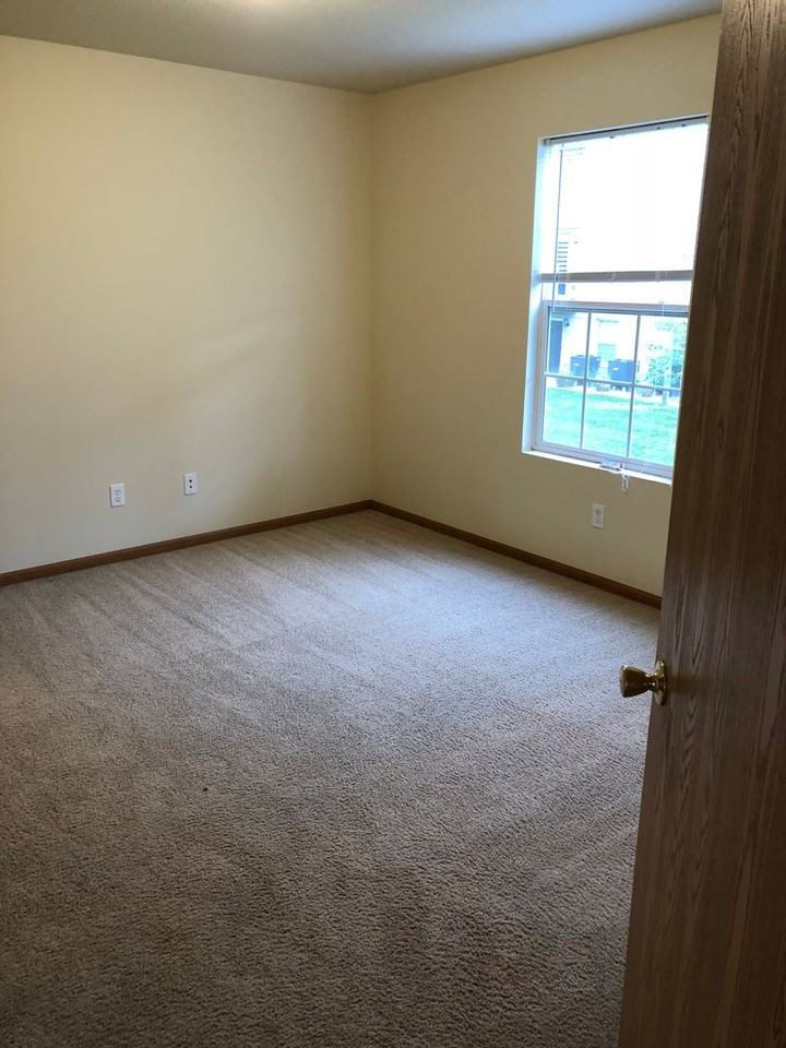 Long Beach Cove Villa Apartments - Photo 4 of 13