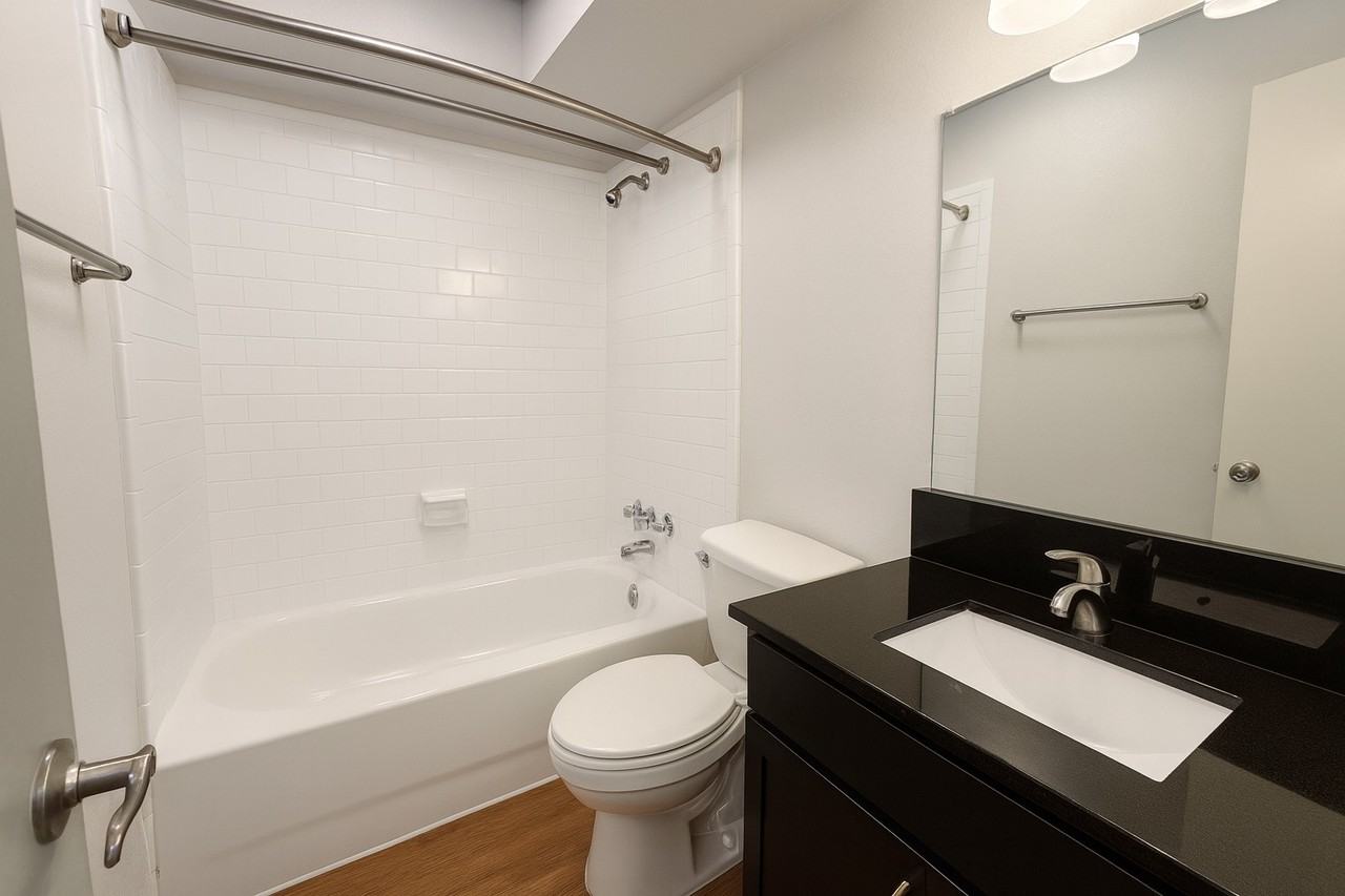 5400 Memorial - 410 #410 - Photo 5 of 38