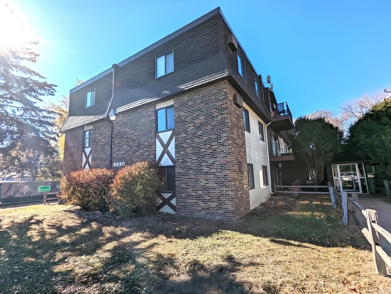 8050 Central Ave Ne