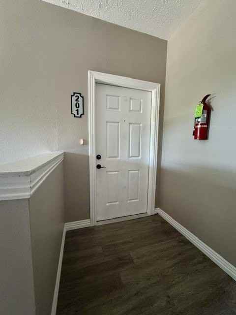 203 N 13th St #101 - Photo 4 of 24