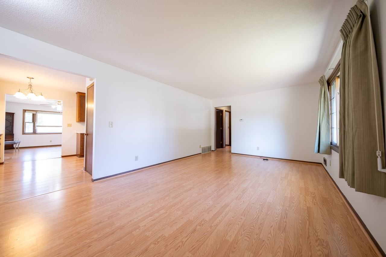 14865 Damask Ave W #1 - Photo 4 of 29