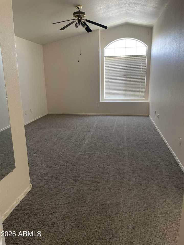 9307 E Wood Dr - Photo 5 of 21