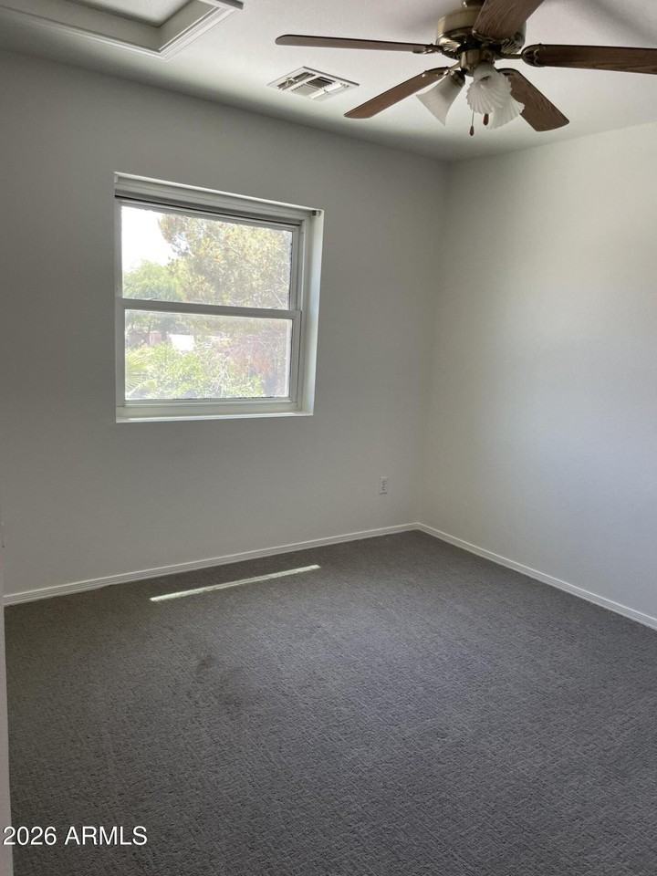9307 E Wood Dr - Photo 7 of 21