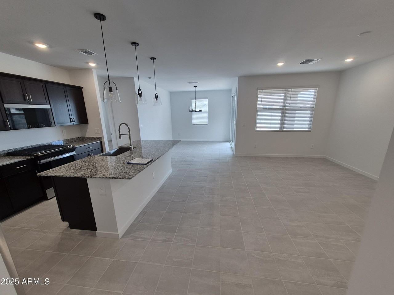 37097 W Prado St - Photo 2 of 11