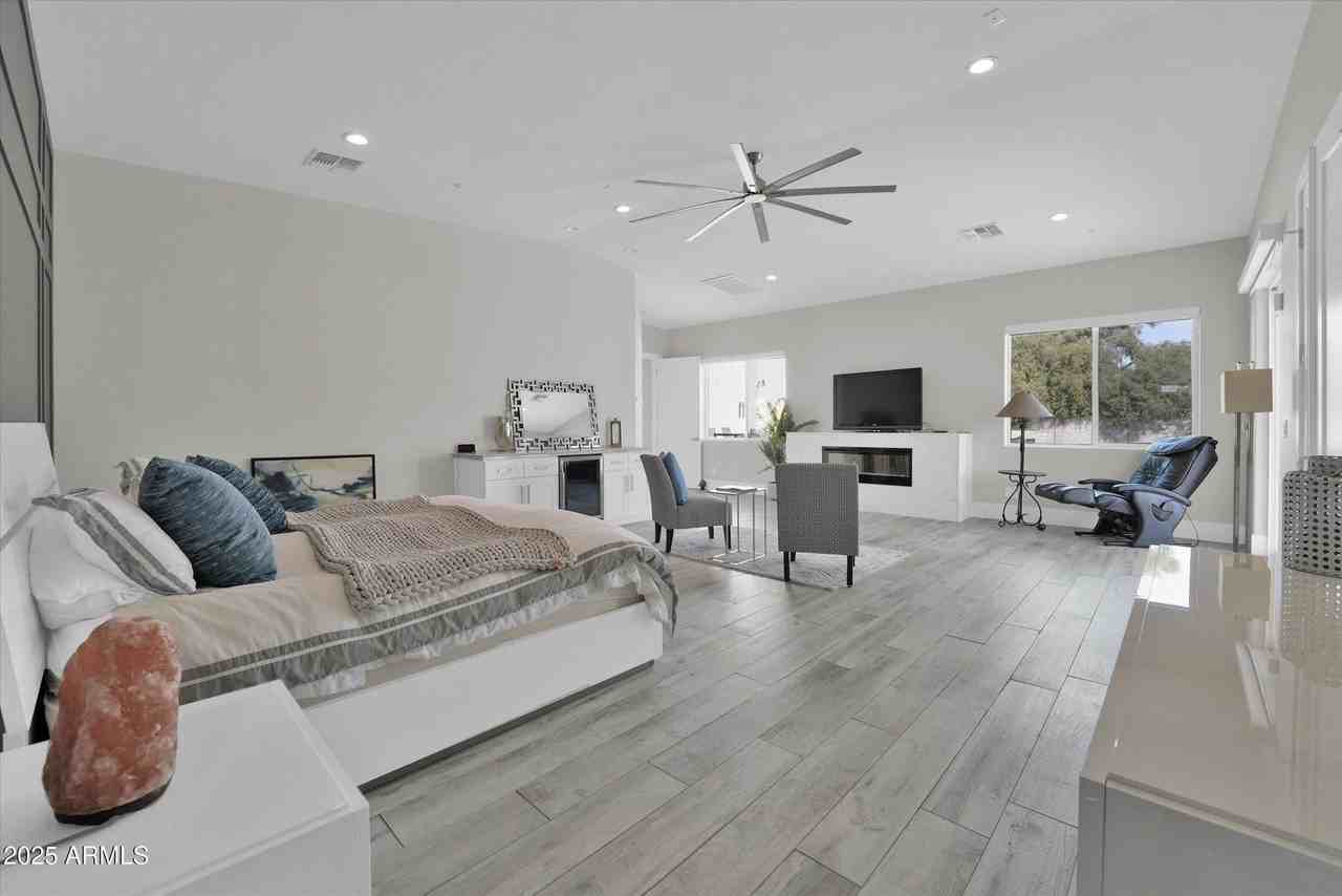 13613 N 76th St #68 - Photo 4 of 47