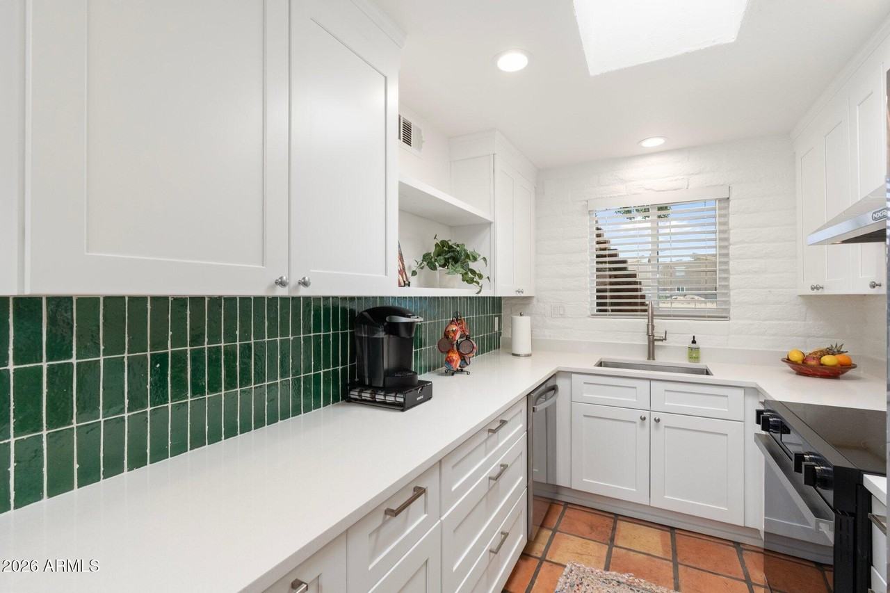 3036 N 32nd St #303 - Photo 6 of 35