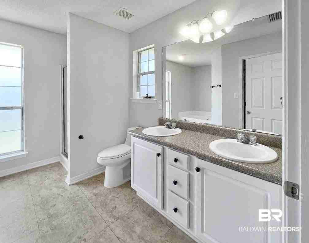 154 Cypress Ln - Photo 6 of 10