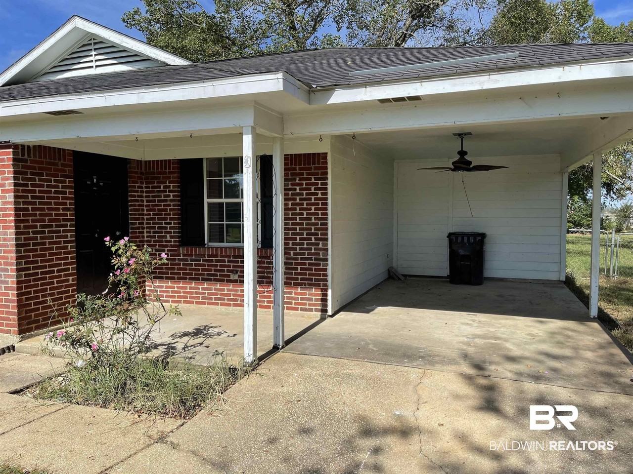 62 Northgate Cir - Photo 3 of 16