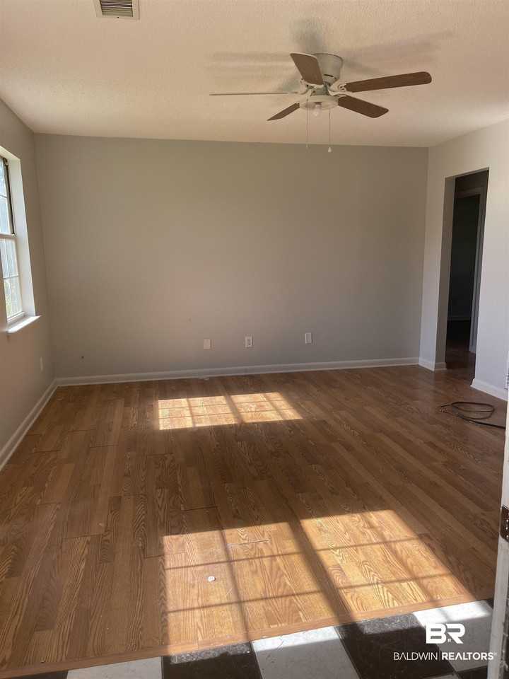 62 Northgate Cir - Photo 5 of 16