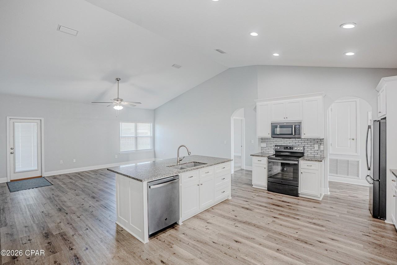 3203 Colter St - Photo 3 of 22