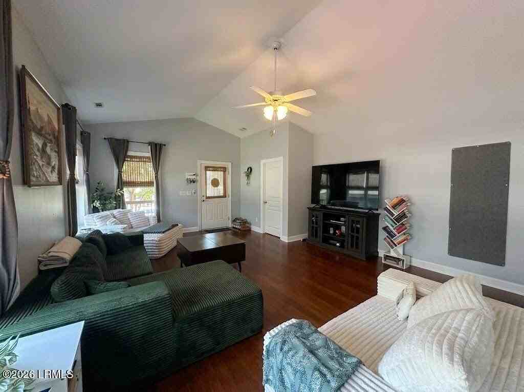 29 Kings Cross Ct - Photo 4 of 20