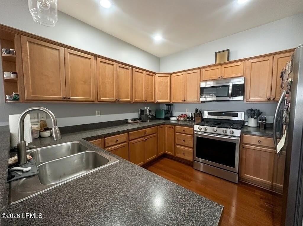 29 Kings Cross Ct - Photo 6 of 20
