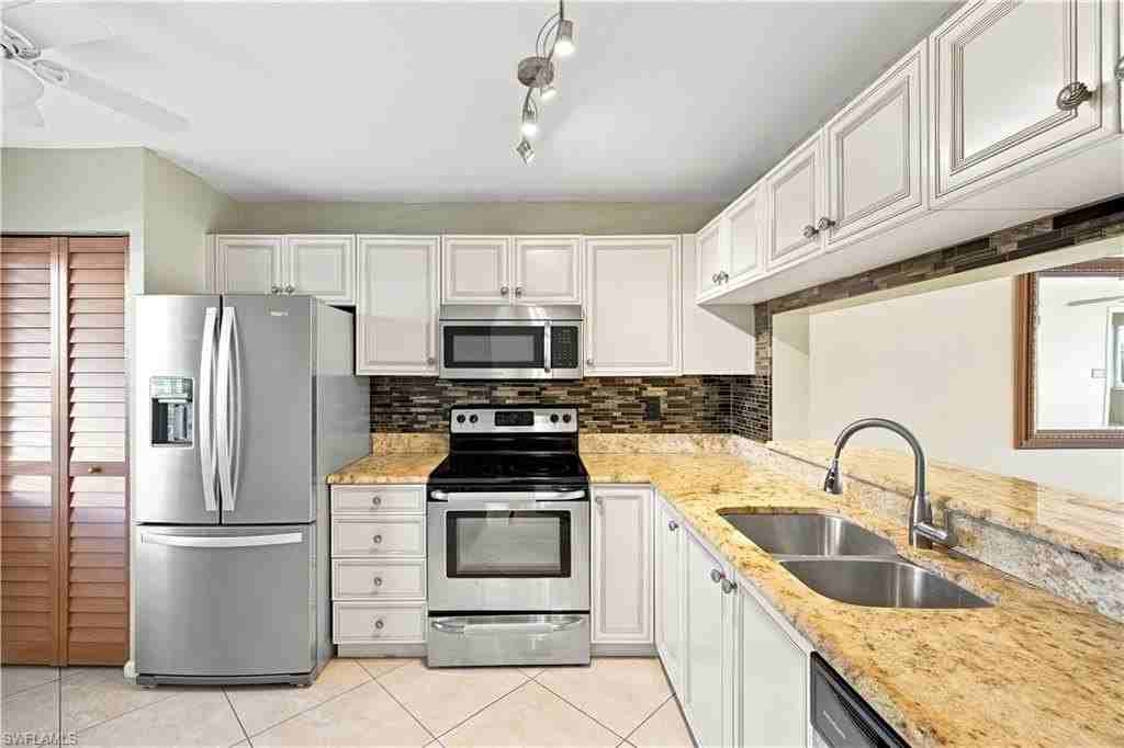 5980 Amherst Dr #D104 - Photo 4 of 29