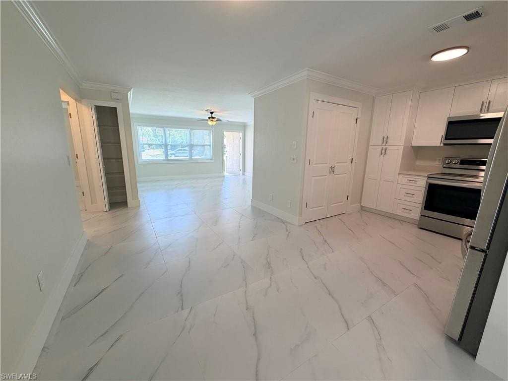18604 Miami Blvd #604 - Photo 4 of 7