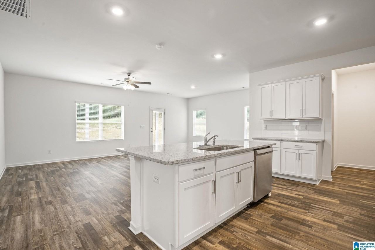 2052 Gadwall Dr - Photo 5 of 34
