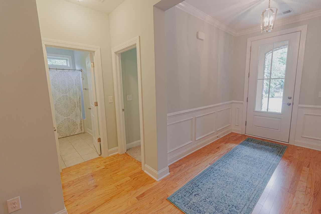 2402 Via Palma Dr - Photo 3 of 30