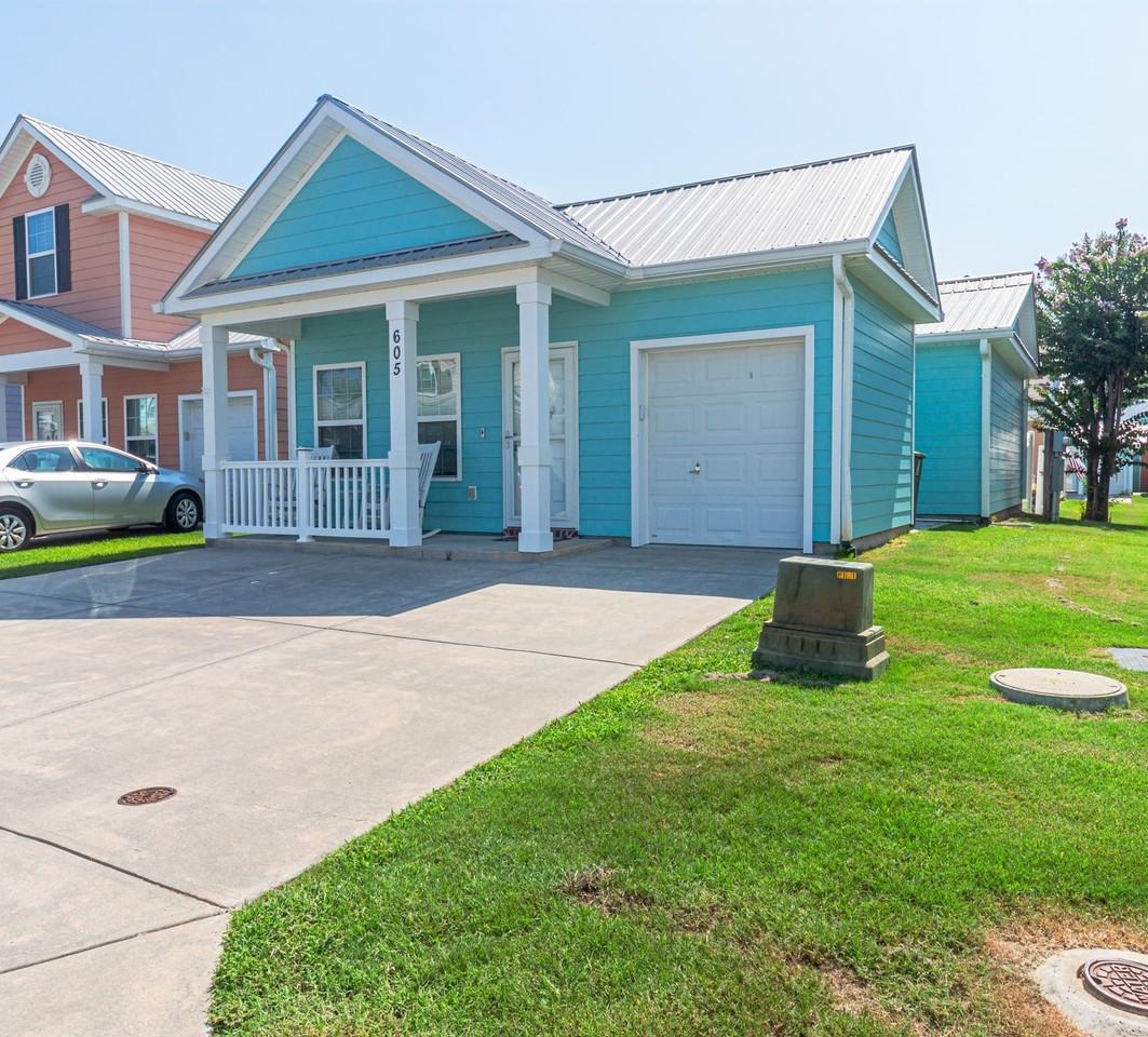 605 Surfsong Way - Photo 2 of 26