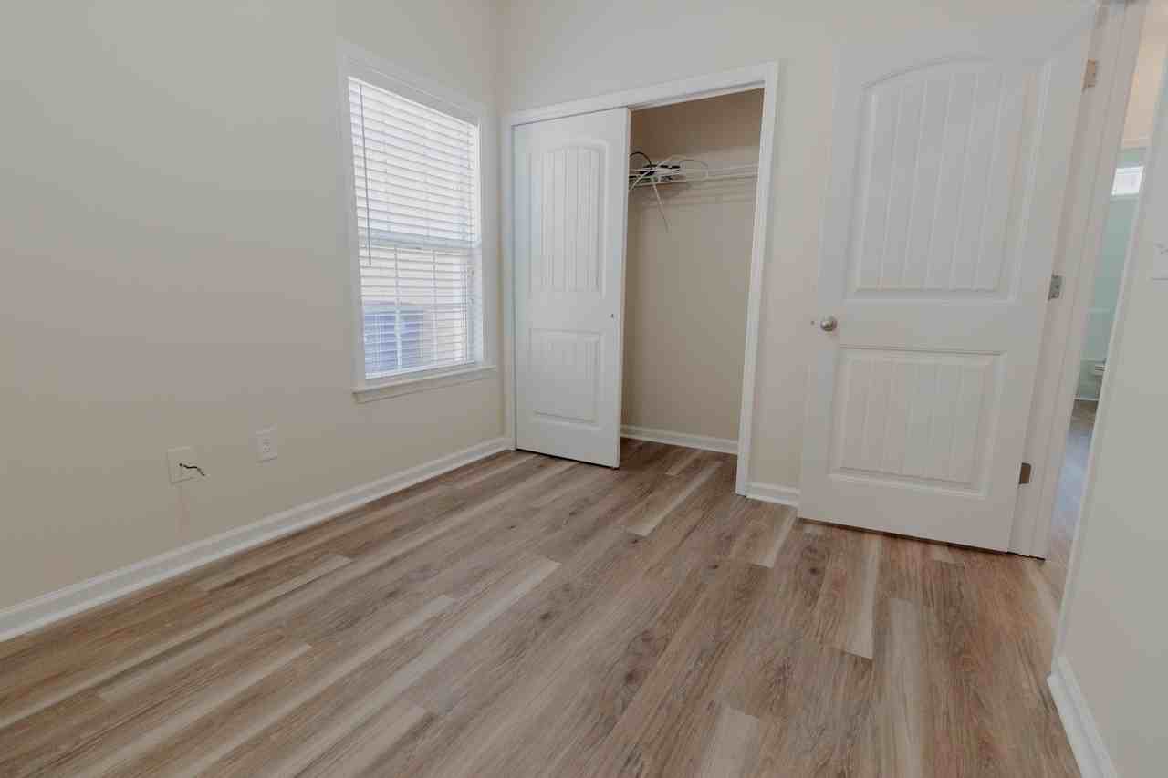 605 Surfsong Way - Photo 7 of 26