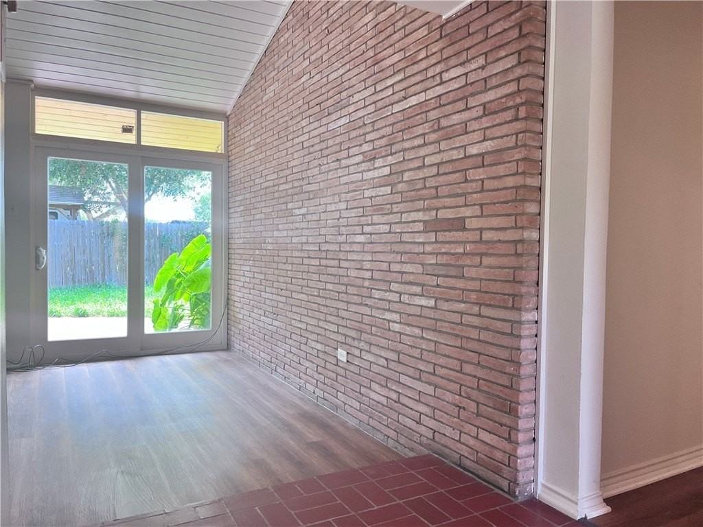 114 E Janin Cir - Photo 4 of 38