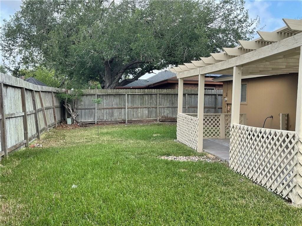 5217 Tartan Dr - Photo 4 of 22