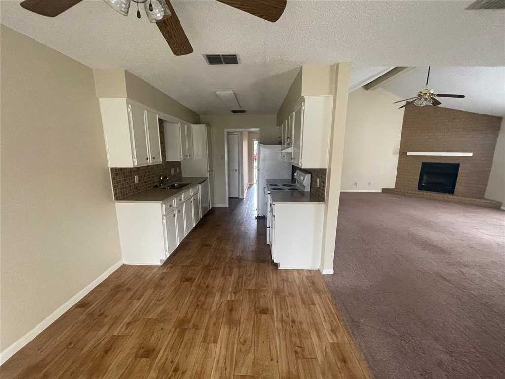 5217 Tartan Dr - Photo 6 of 22