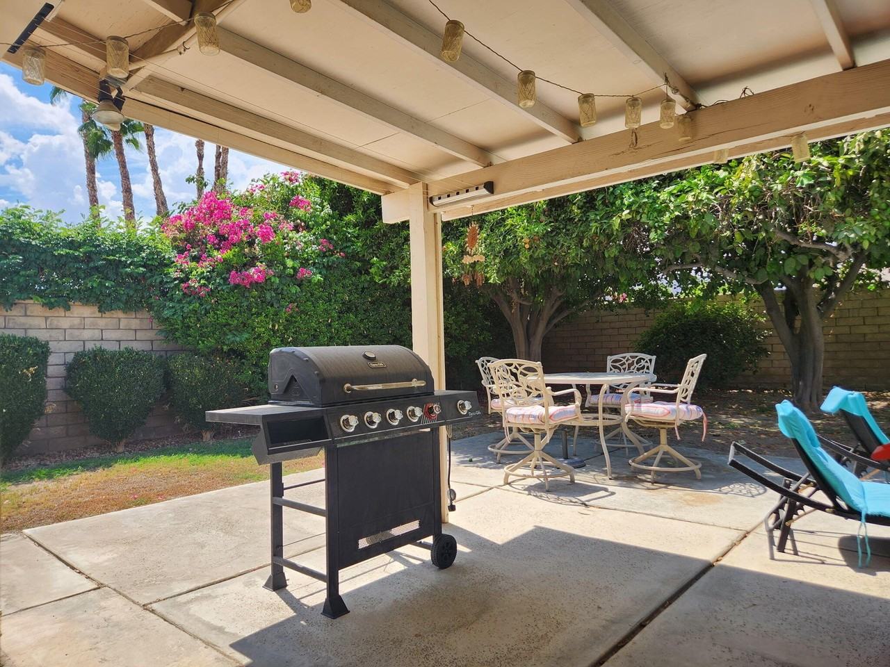 43101 Balsam Ln - Photo 4 of 17