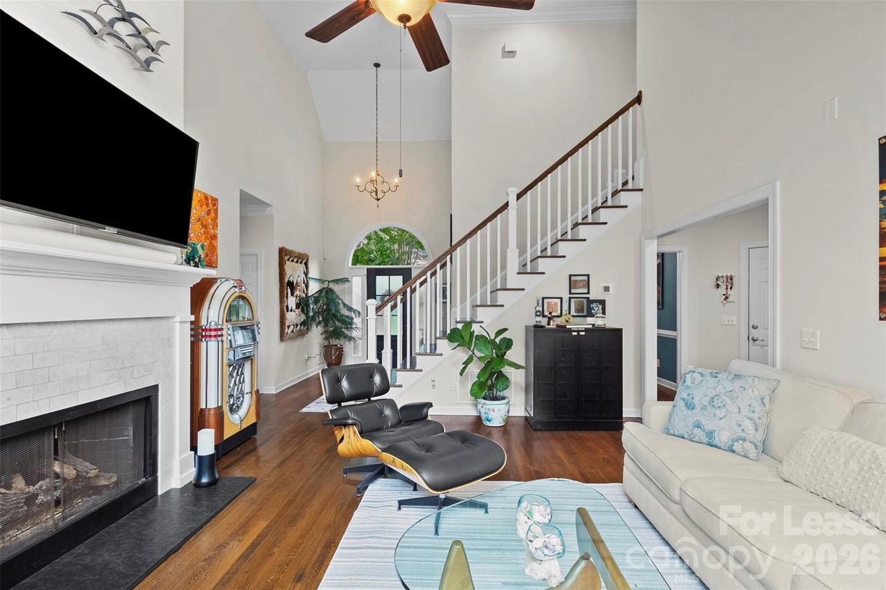 105 Ridgetop Rd - Photo 6 of 40