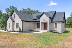 featured image of 4137 Blair Rd