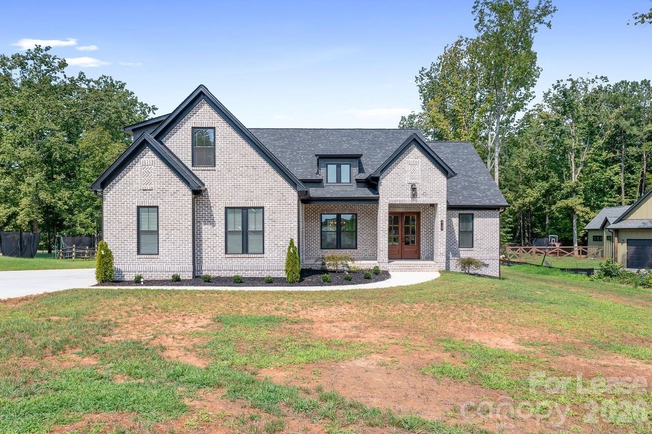 4137 Blair Rd - Photo 2 of 34