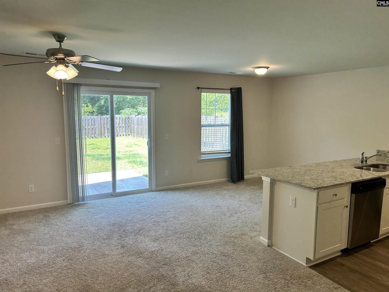1071 Crescent Moon Loop - Photo 4 of 38