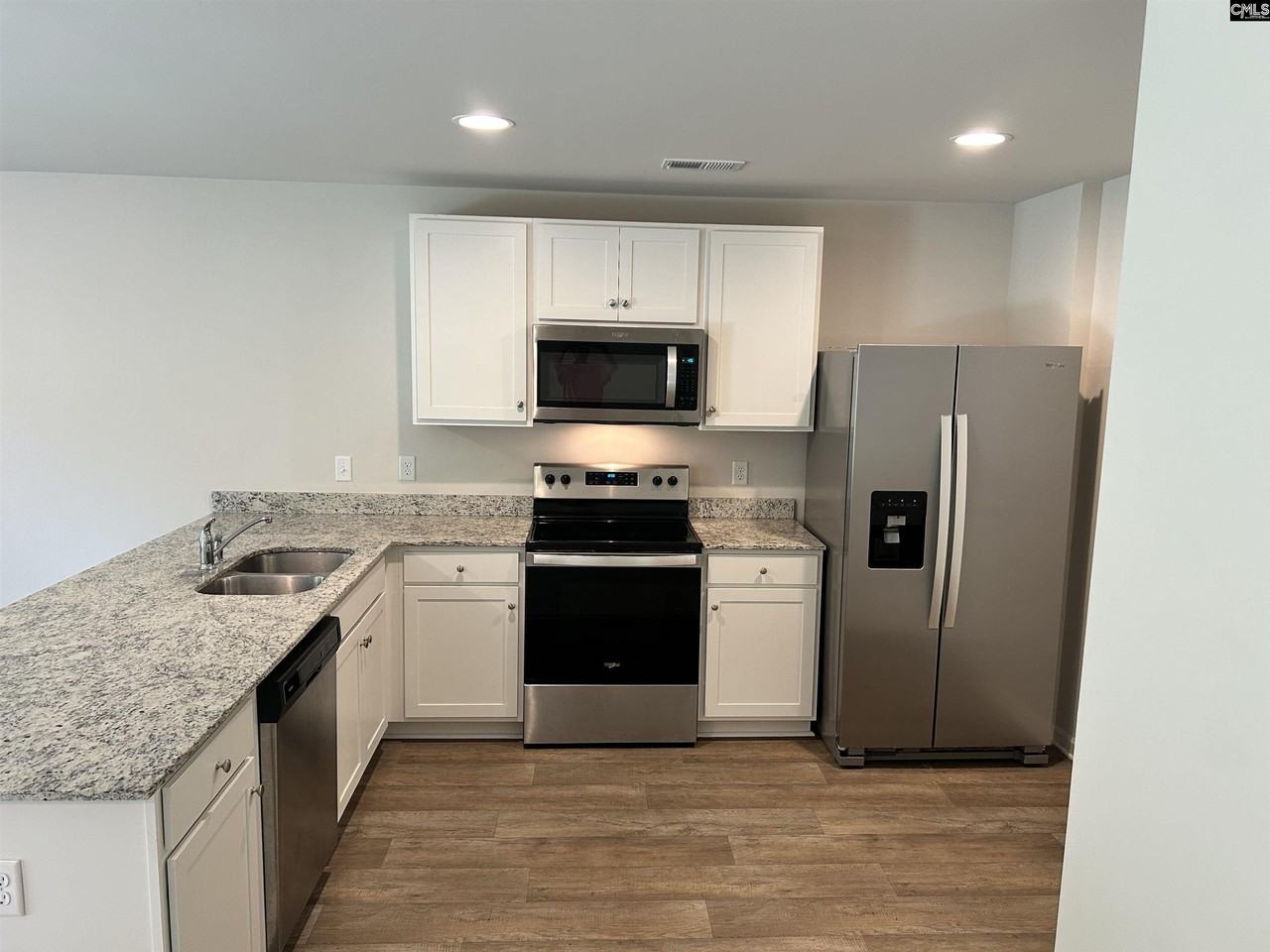 1071 Crescent Moon Loop - Photo 6 of 38