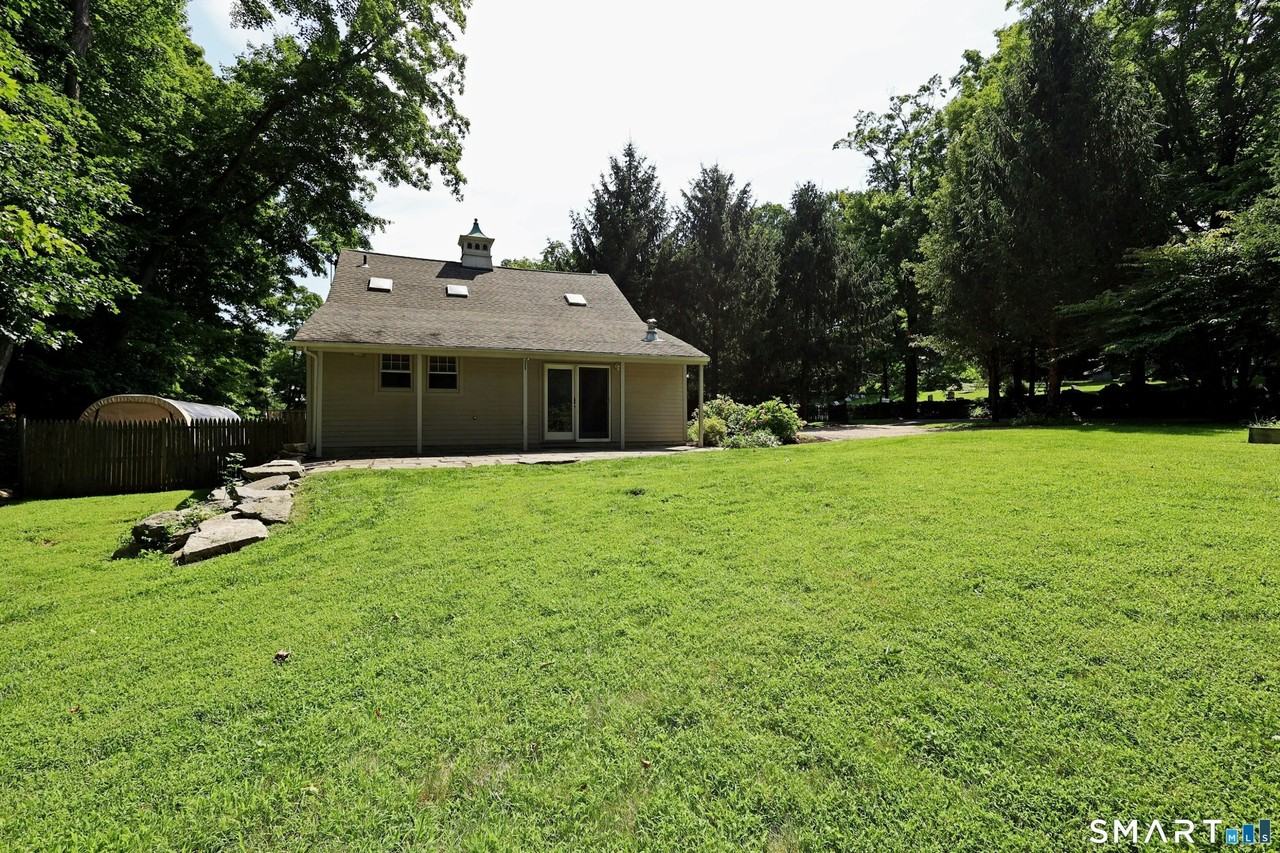 15A Maple Shade Rd - Photo 4 of 35