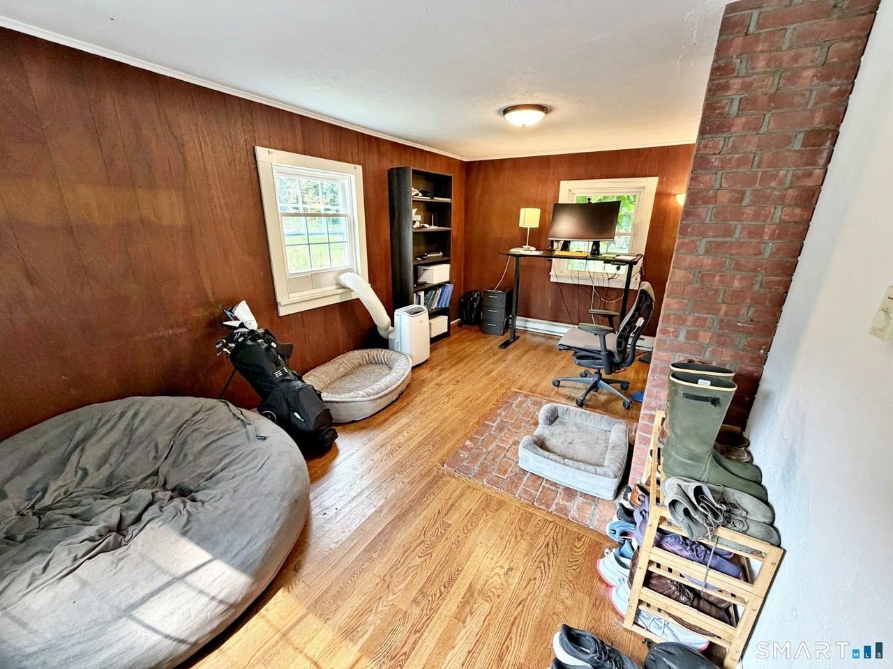 495 Isinglass Rd - Photo 4 of 15
