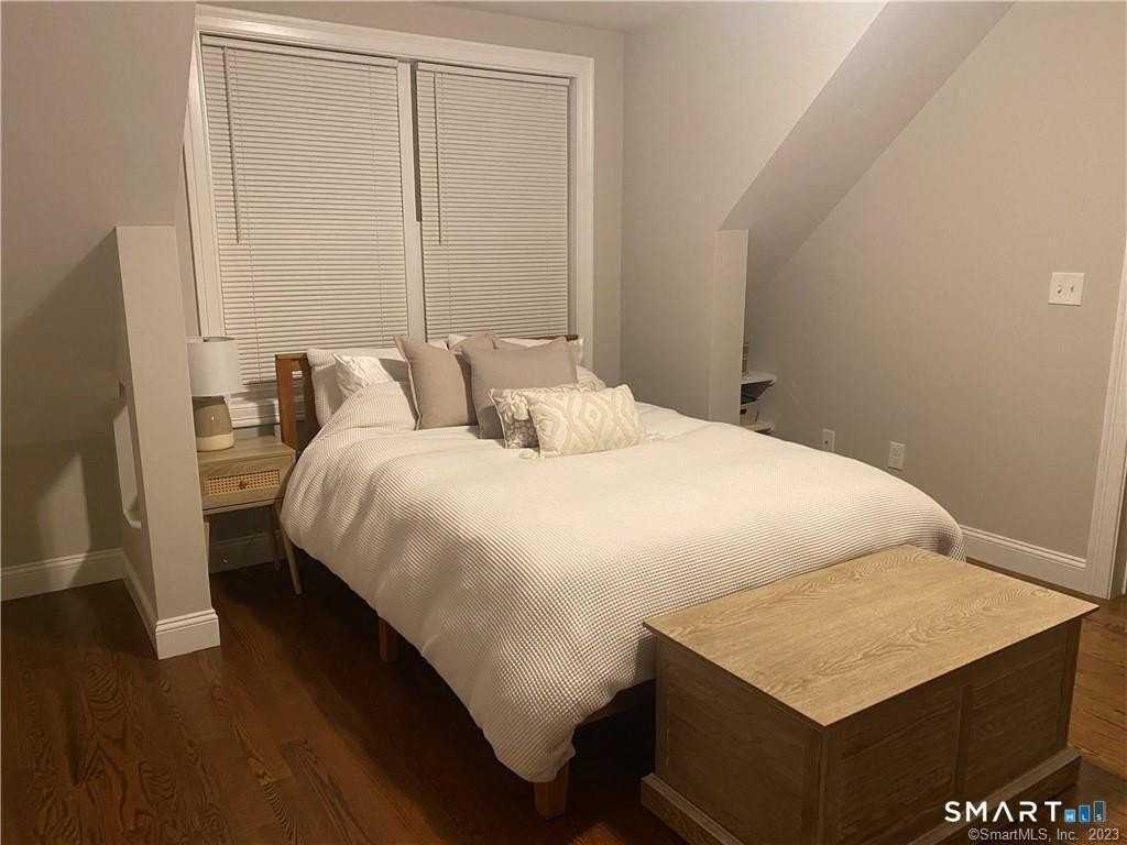 8 Svea Ave #C - Photo 6 of 20