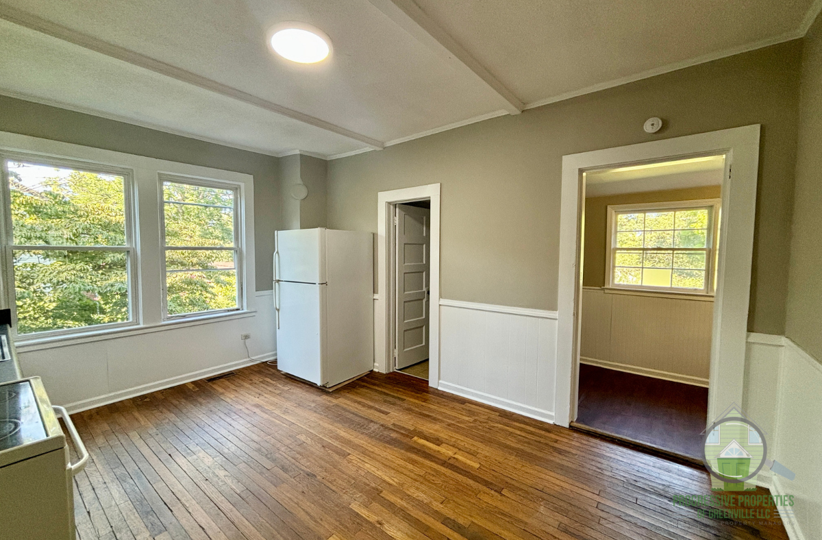 17 Circle St #1 - Photo 5 of 14