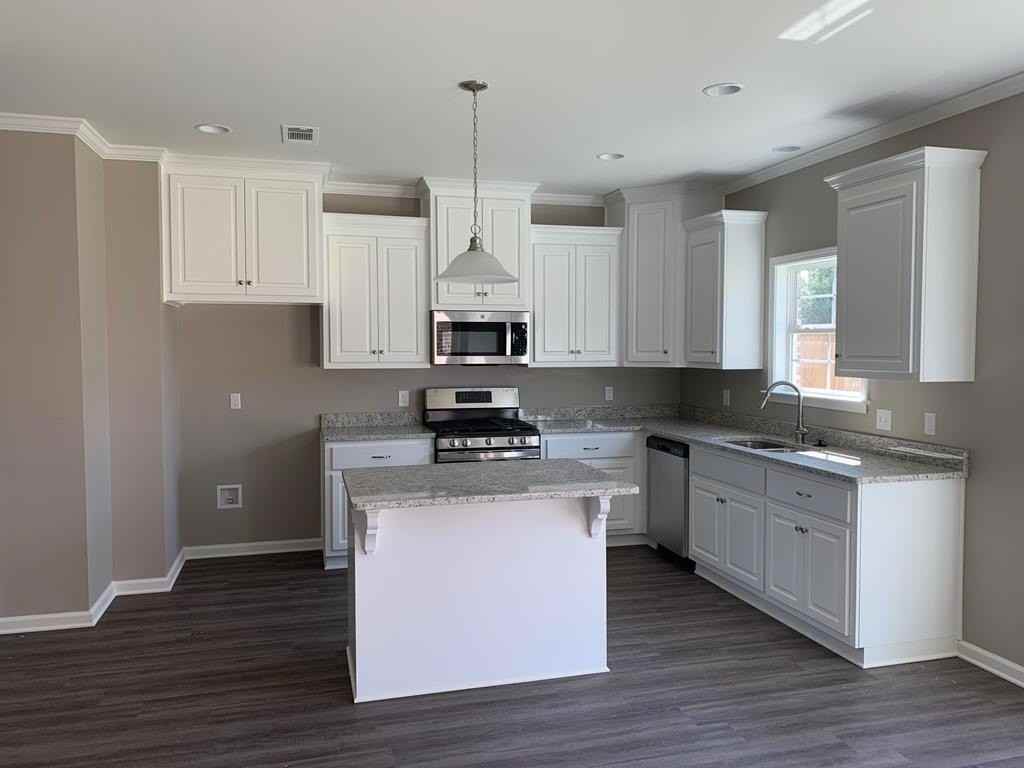 536 Ridgeland Rd - Photo 3 of 9