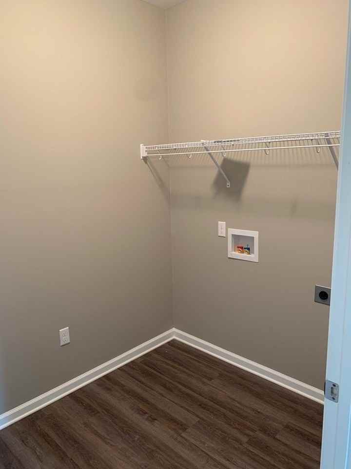 536 Ridgeland Rd - Photo 7 of 9
