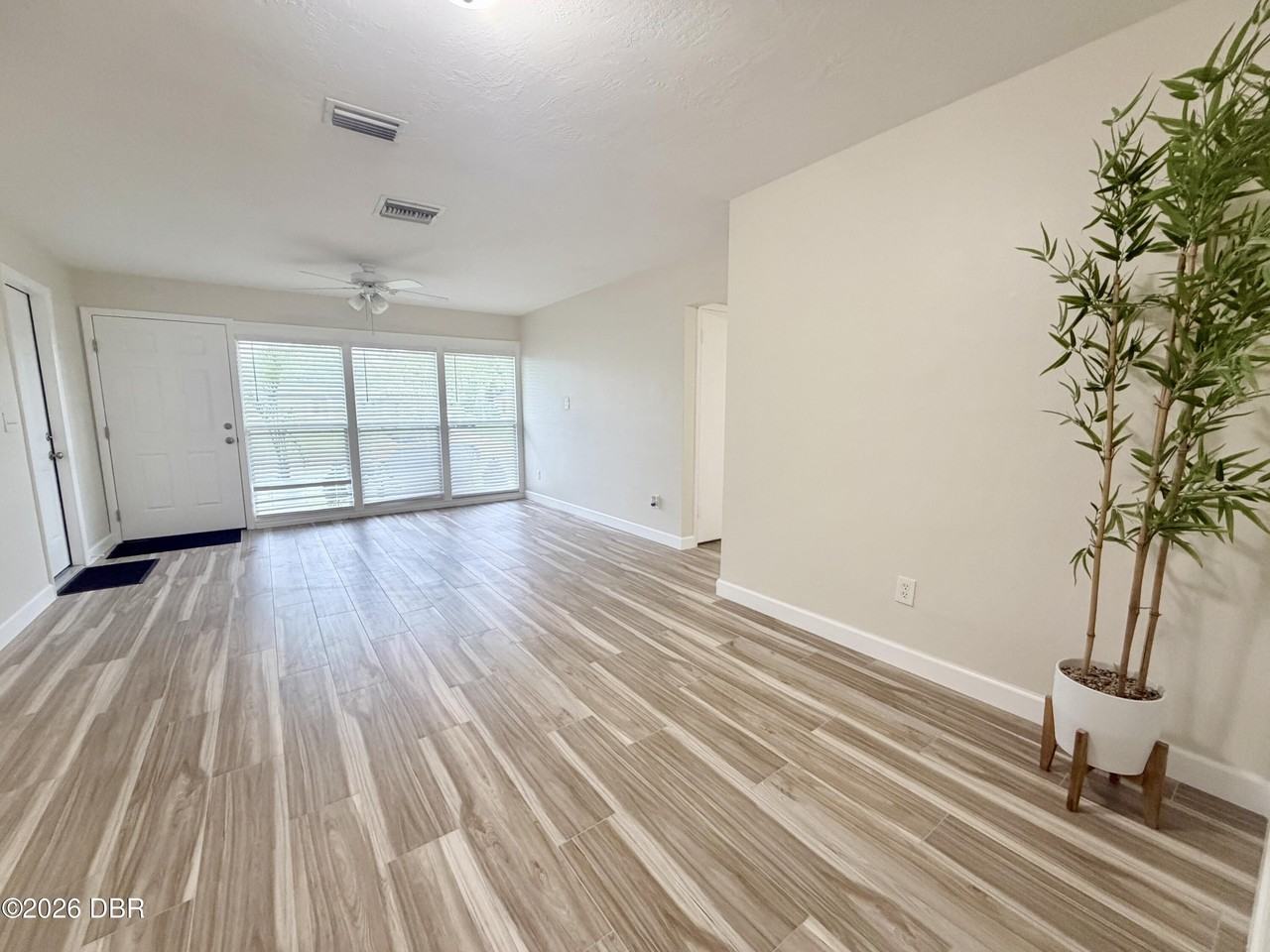 1650 Hastings Dr - Photo 6 of 19