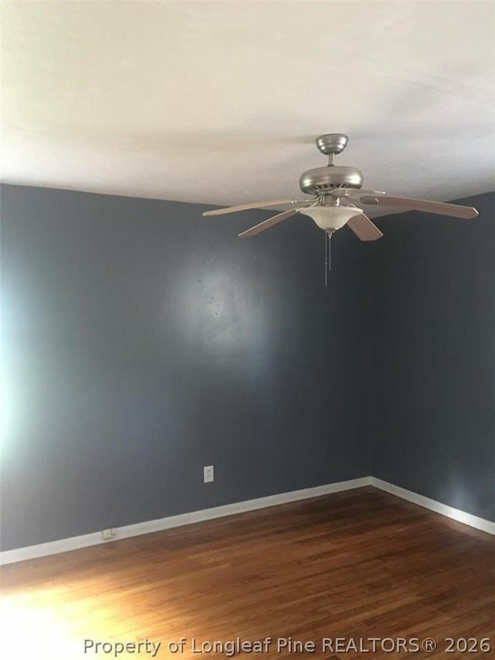 650 Stoneykirk Dr - Photo 4 of 14