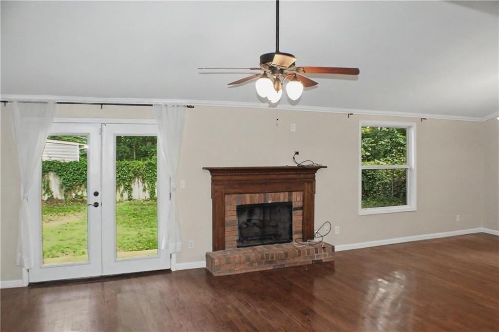 4189 Hopkins Lake Dr - Photo 6 of 32