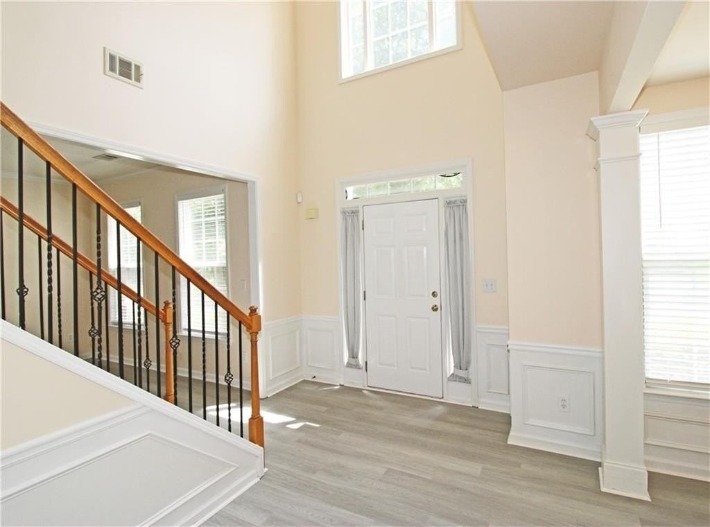 8155 Cavendish Pl - Photo 6 of 39