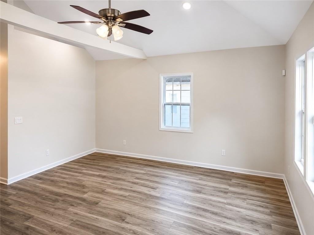 888 Coleman St Sw - Photo 2 of 15