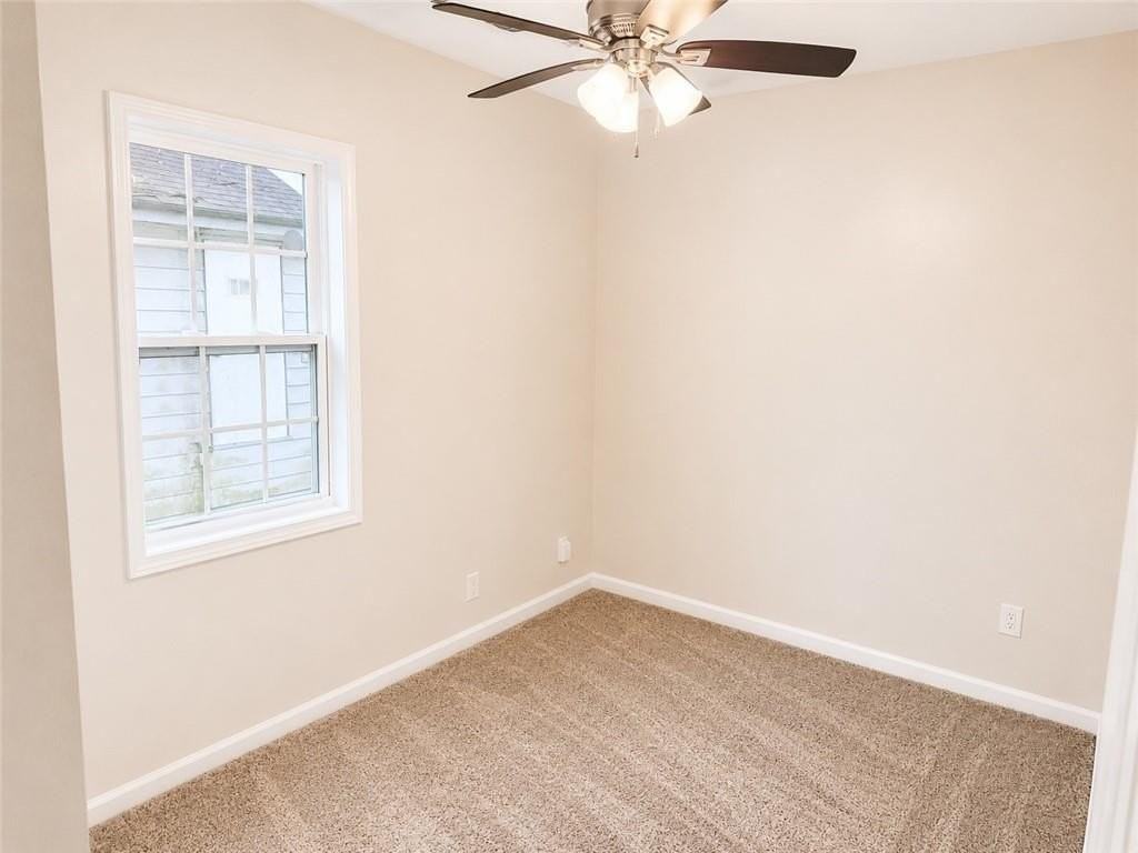 888 Coleman St Sw - Photo 6 of 15