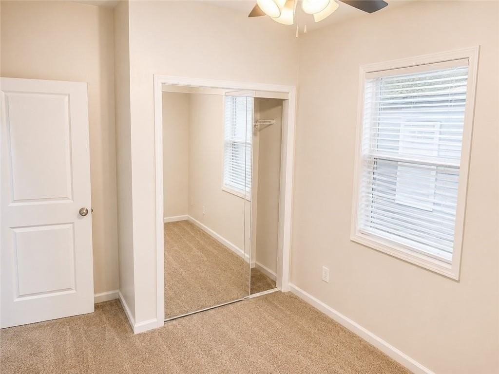 888 Coleman St Sw - Photo 7 of 15