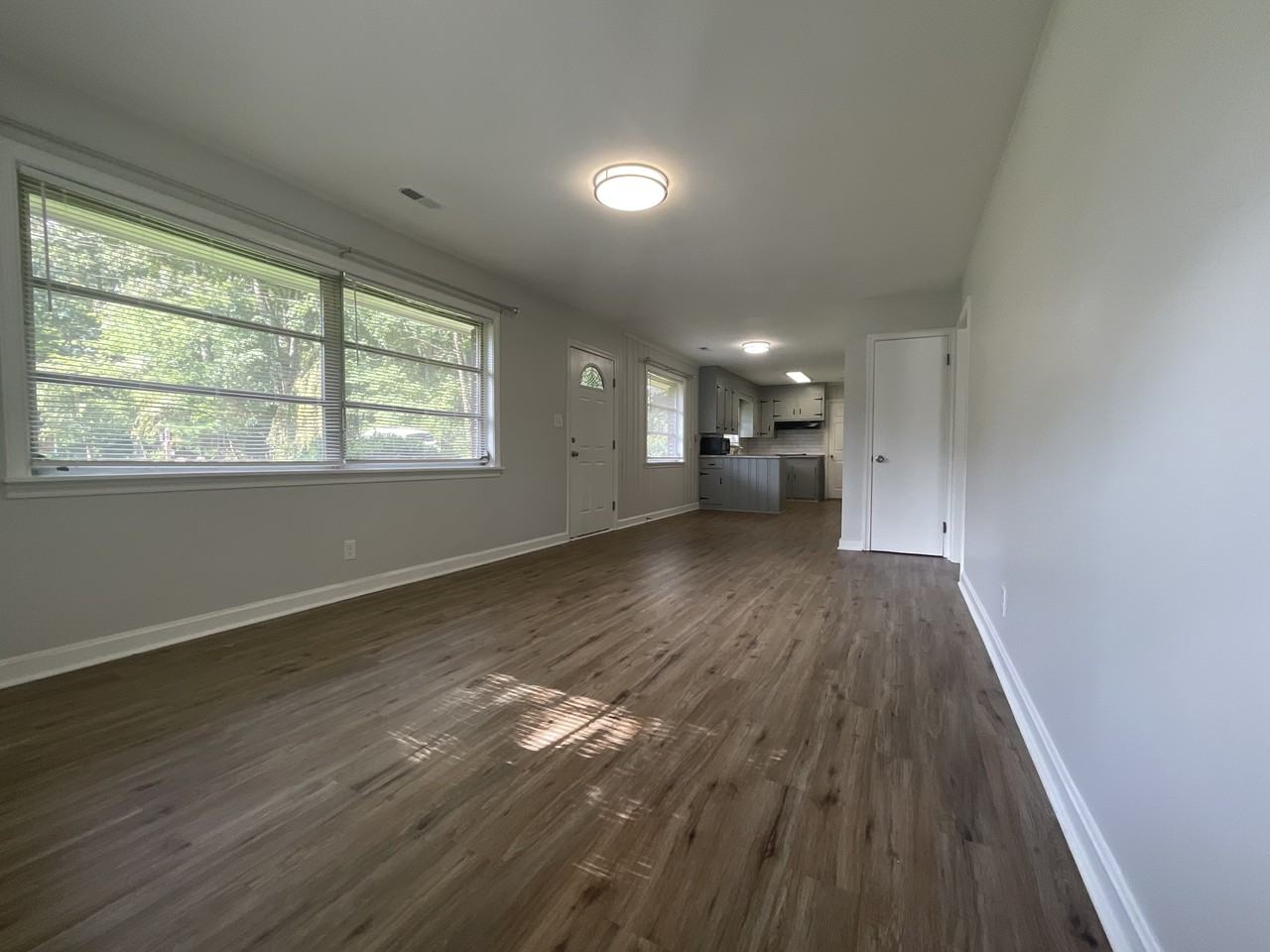 5021 Ryandale Rd - Photo 4 of 33