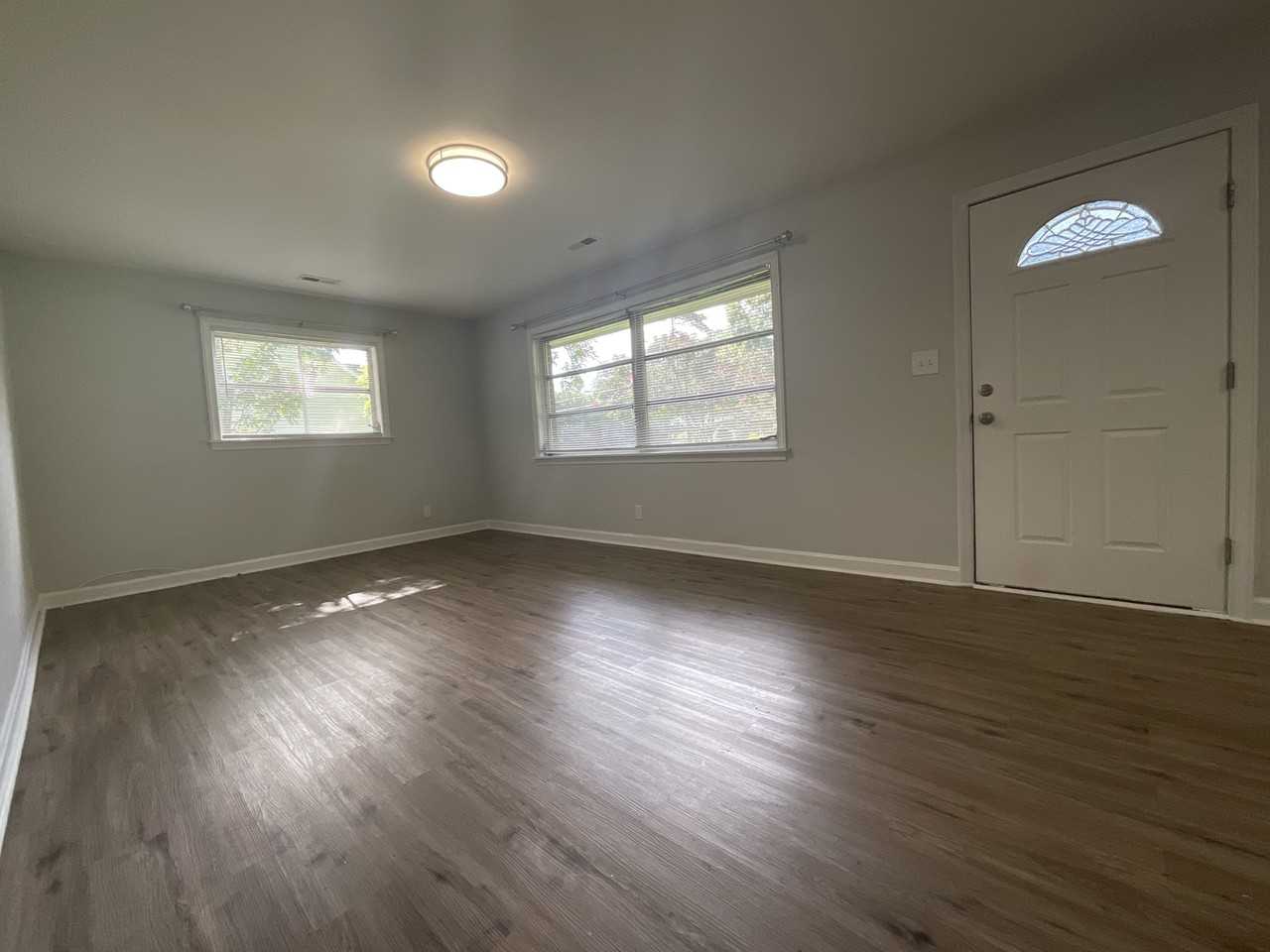 5021 Ryandale Rd - Photo 5 of 33