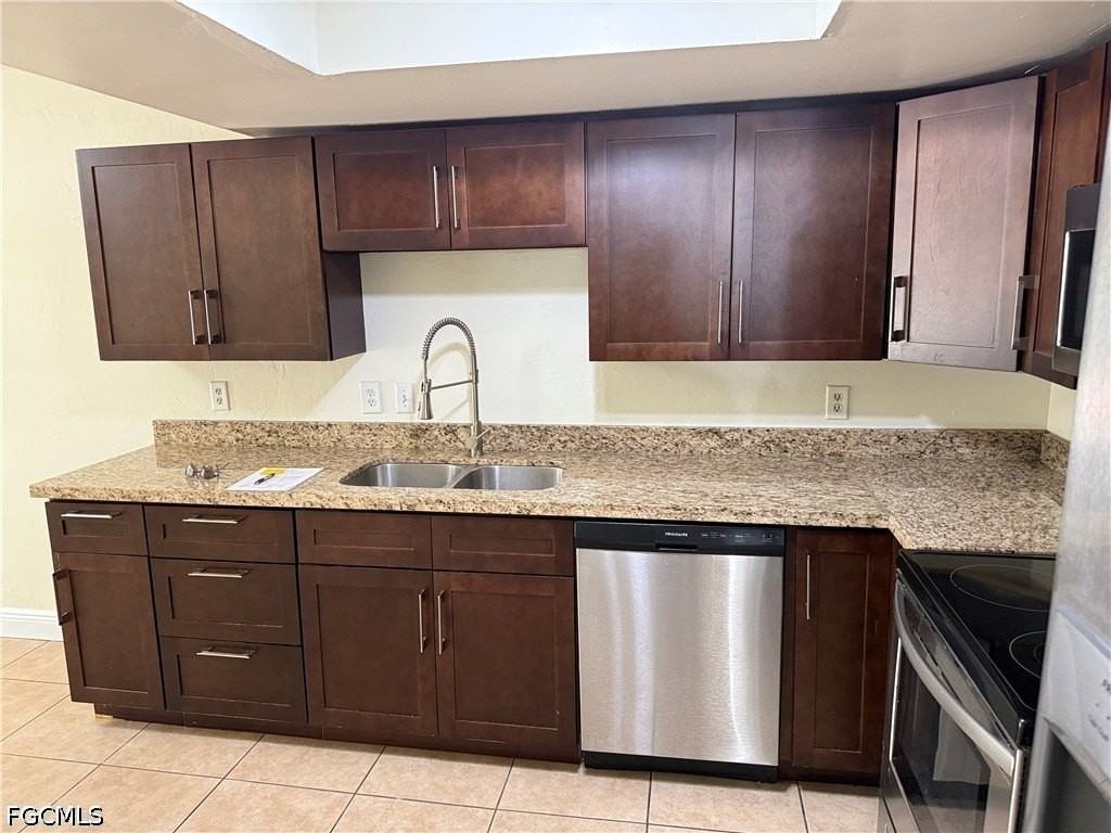 1225 Se 24th Ave #A - Photo 6 of 20